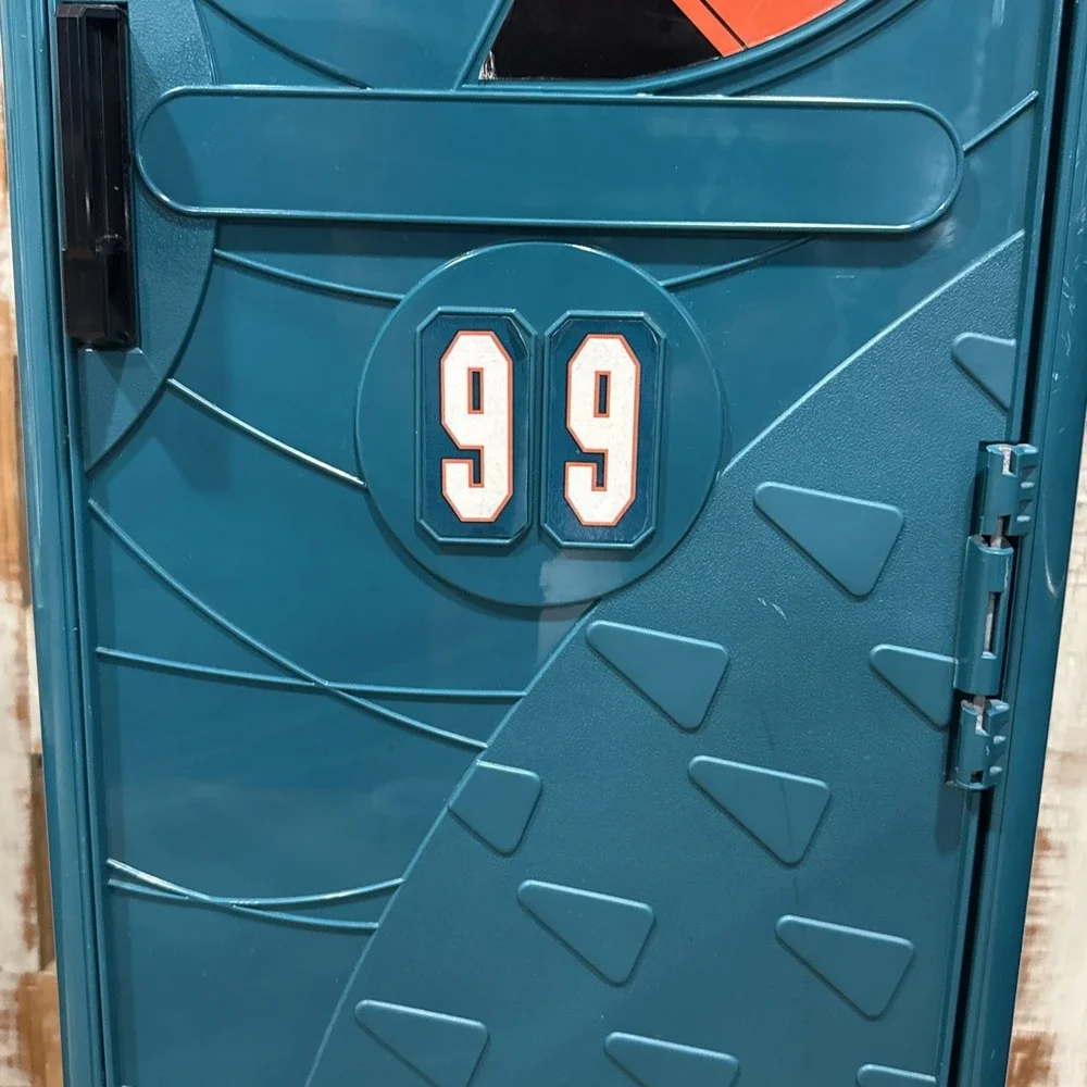 Vintage 1996 Suncast Miami Dolphins NFL Plastic Storage Locker 49